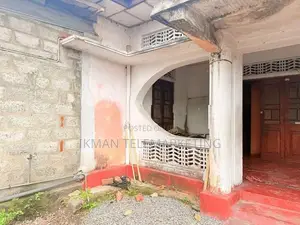 Commercial Property for Rent in Kesbewa