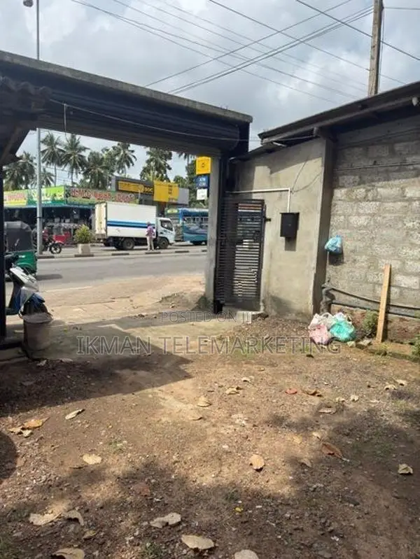 Commercial Property for Rent in Kesbewa