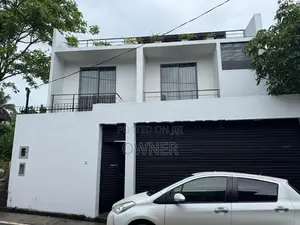 4 BR luxury brand new house for rent in Malabe