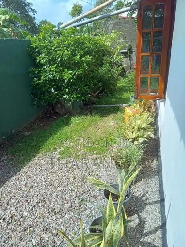 House for Sale in Mauntlavina