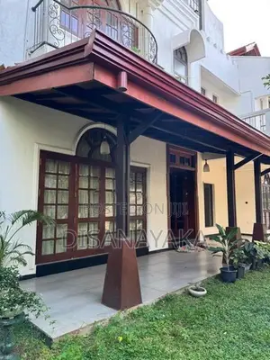 Super Three Storey House for Sale Baththaramulla Ds116
