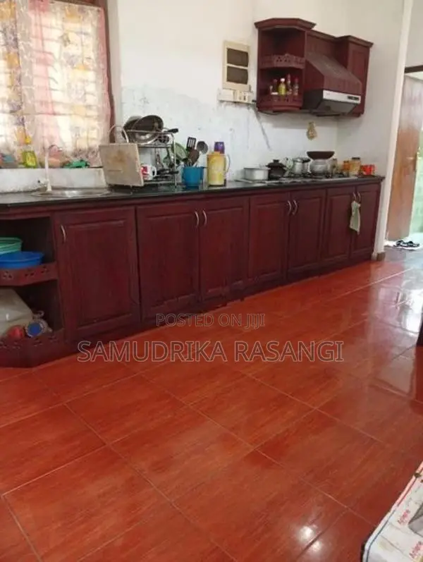 House Sale Batuwatta