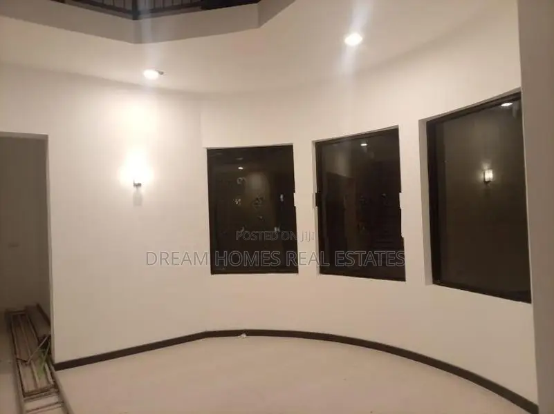 Luxury Newly Built 2-Storey House for Sale in Kadawatha – Mankada Road