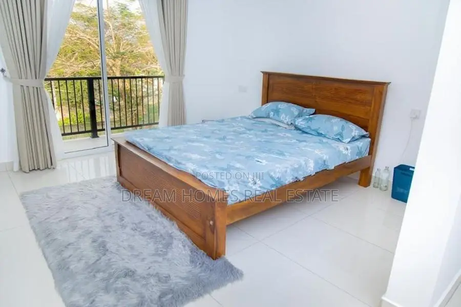Luxury 5 Bedroom House for Sale on Robert Gunawardhana Road