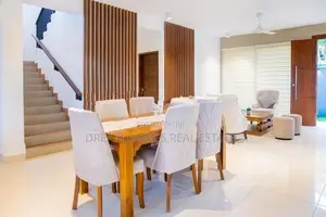 Luxury 5 Bedroom House for Sale on Robert Gunawardhana Road