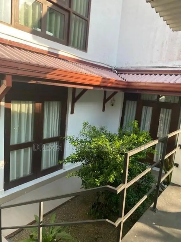 Spacious 2-Storey House for Sale in Malabe