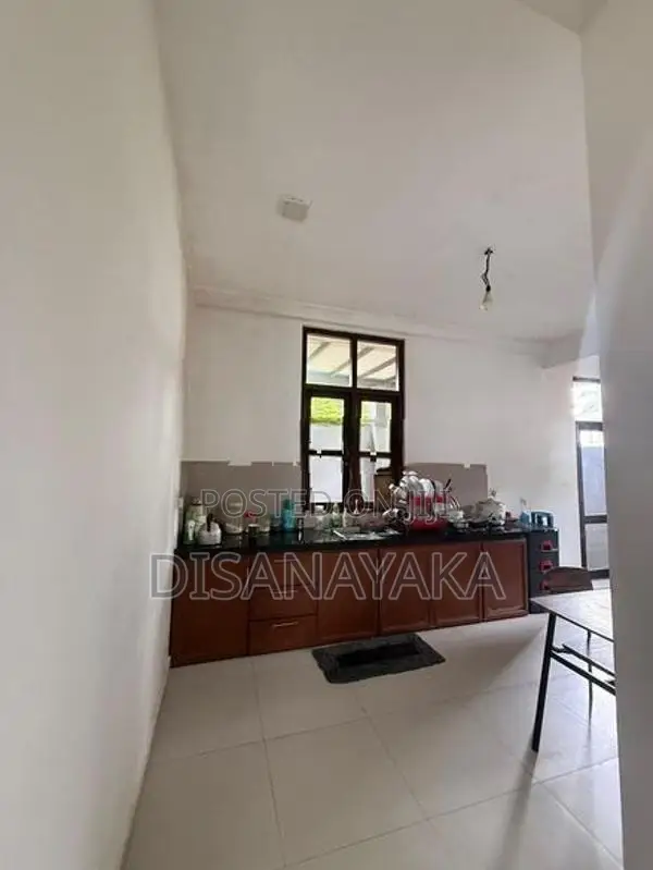 Two Storey House for Sale in Thalawathugoda Ds408099