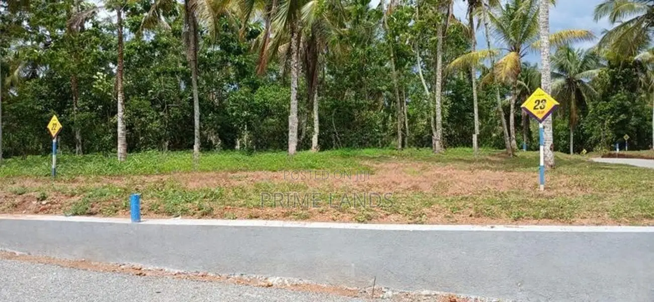 Kahathuduwa ,Residential Land for Sale