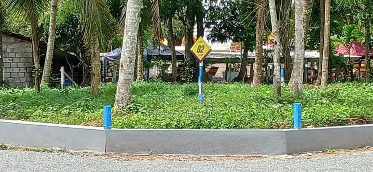 Kahathuduwa ,Residential Land for Sale