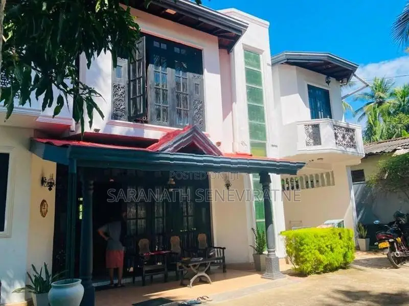 Luxury House For Sale From Ragama