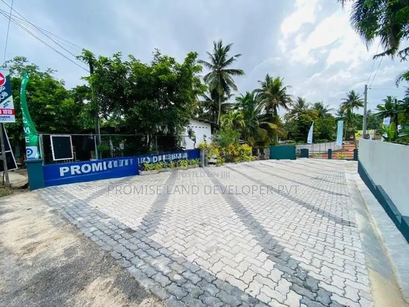 Beachside Residential Land for Sale in Wadduwa Y31