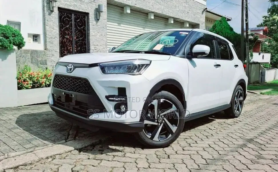 Toyota Raize Z APPLE CAR 4WAY BSM 2025