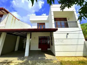 3 Storied House including Roof-Top - Panadura Gorakana Near Bolgoda La
