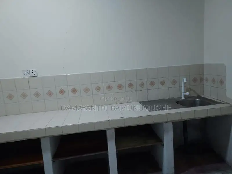 Boarding Sharing Room for Rent Working Girls Maharagama