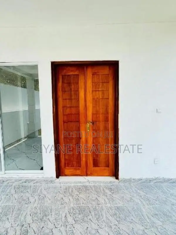 Beautiful Luxury Living In Delgoda