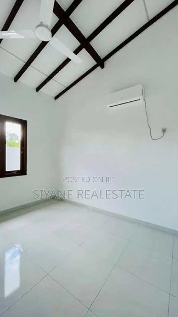 Brand New House for Sale in Athurugiriya