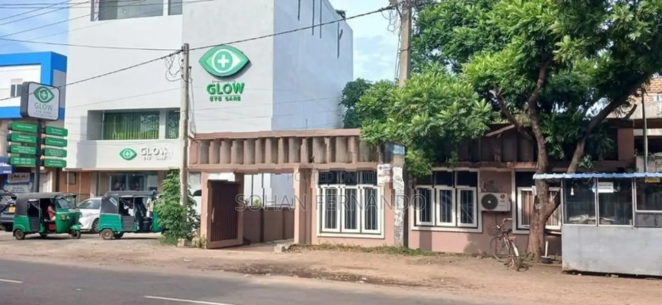 Prime Road-Front land with House for Sale Chilaw