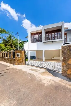 Super Luxury 14P Modern House For Sale In Battaramulla Near Waters Edg