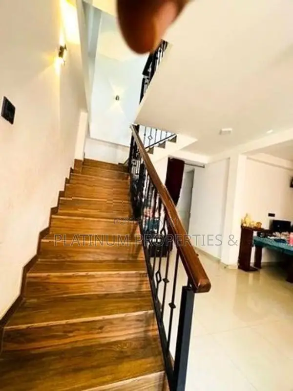 New Luxury 2-Storey House for Sale in Maharagama Town