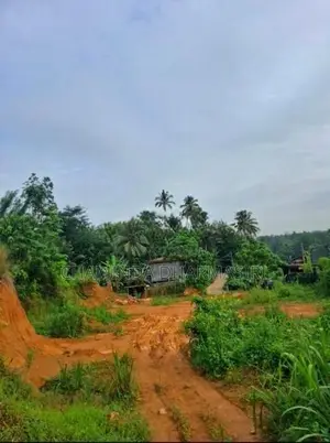 House With Land For Sale In Rathnapura