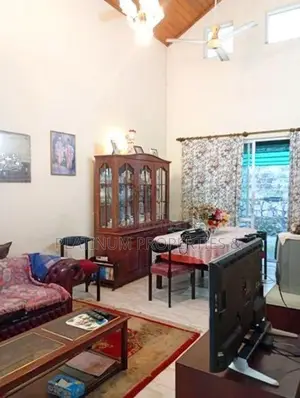 12 Perch Luxurious House For Sale In Thalawathugoda Hokandara Road