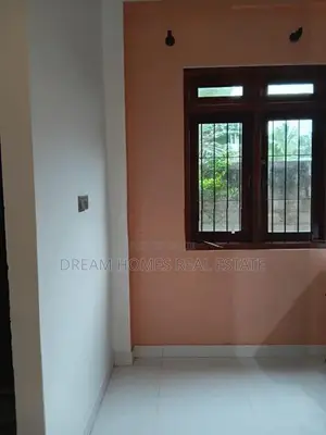 දෙමහල් නිවසක් අතුරුගිරියෙන්