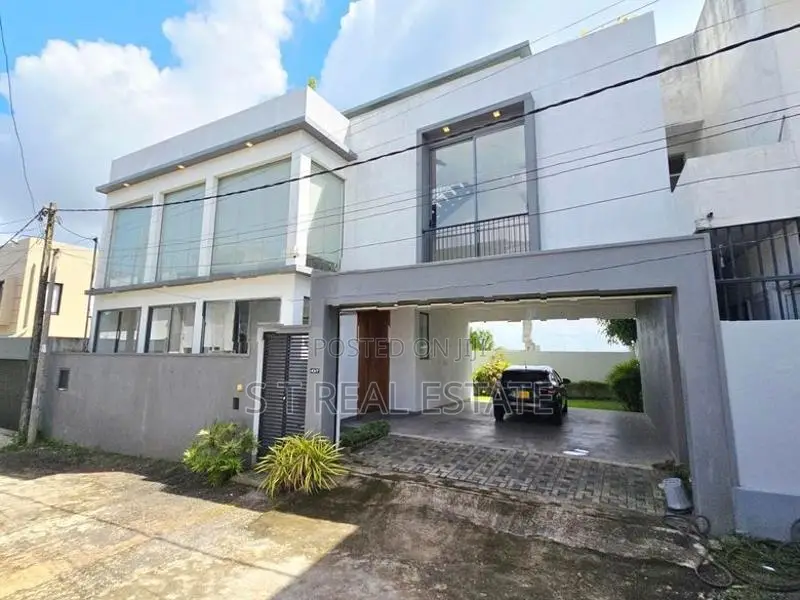 Modern Designed Luxury 3 Story House For Sale In Kesbewa