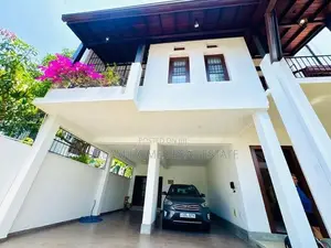 Luxury 3-Story House for Sale in Kotte – Rajagiriya Road