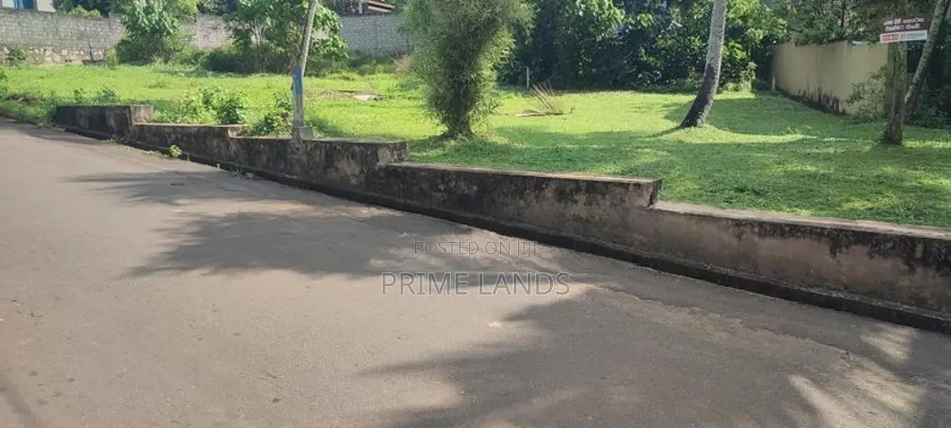 Malabe , Super Valuable Land for Sale Close to Nevil F'do Hospital