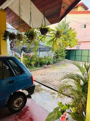 450m to Galle Road - 26.8 Perch Land with 5BR House For Sale Ratmalana