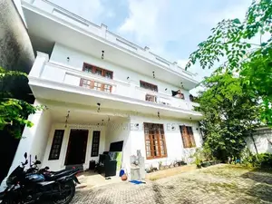 Spacious 2-Story House with 15 Perches in Pelawatta