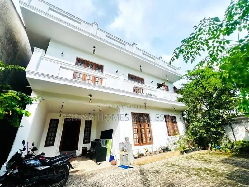 Spacious 2-Story House with 15 Perches in Pelawatta
