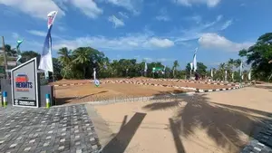 Lands in Panadura. R03