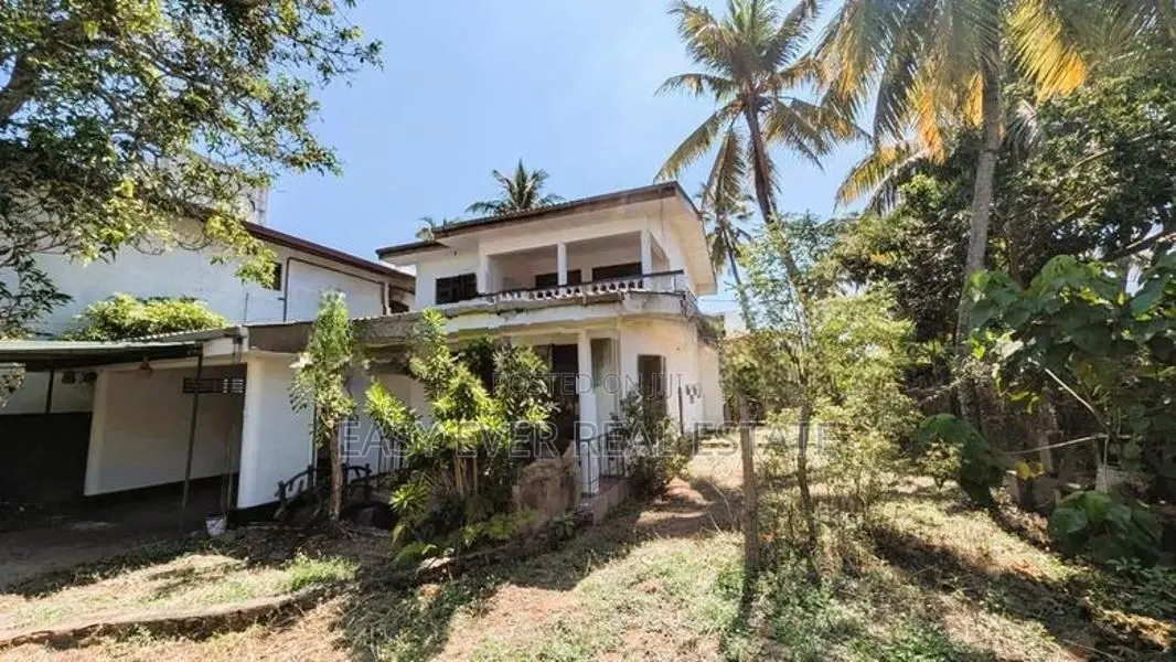 අගනා දෙමහල් නිවසක් – පදිංචියටත් Ja Ela