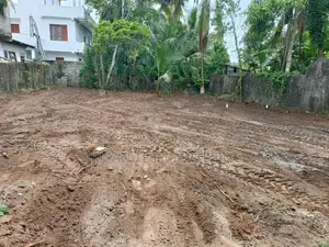 Residential Land for Sale in, Athurugiriya