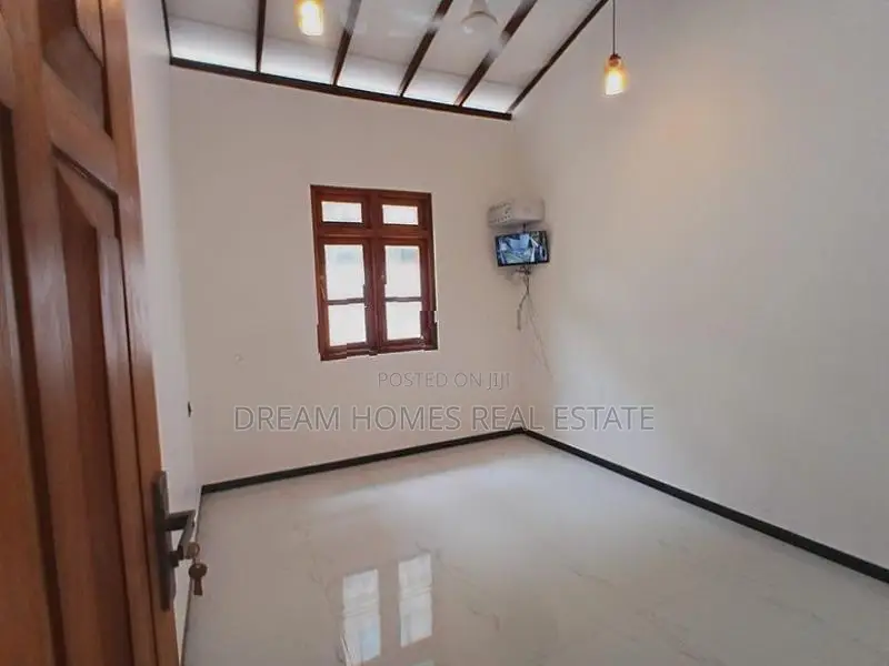 House for Sale in Angulana – Prime Residential Location