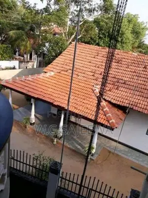 Single house sale in Negombo -13 Perch