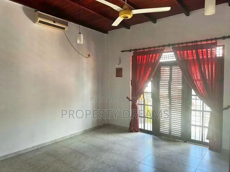 Pannipitiya Luxury House for Sale