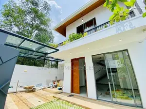 Luxury House Sale Athurugiriya