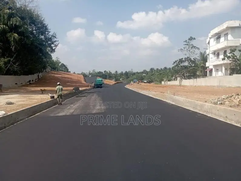 පිලියන්දල සීමාවෙන් ඉඩමක්
