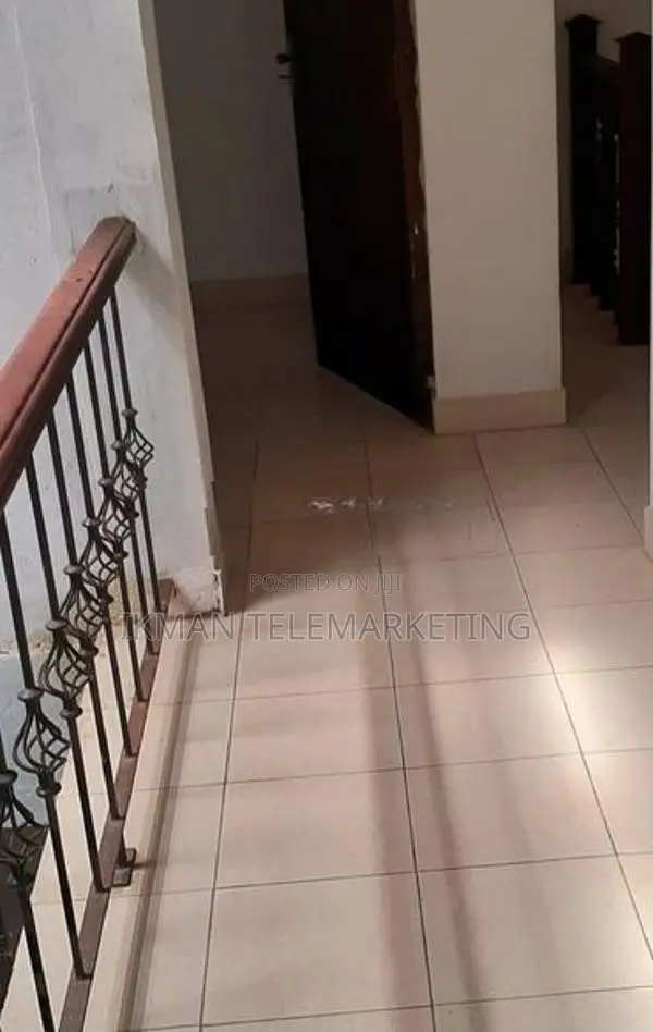 Two-Story House for Rent in Panadura