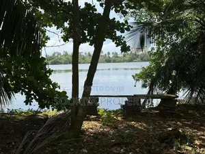 Bolgoda Lake Facing Land for Sale in Moratuwa