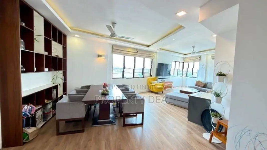 Fully Renovated Luxury Apartment in Colombo 05 - PDA73