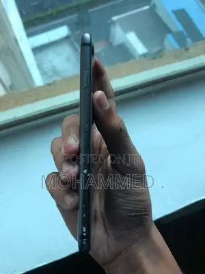 Apple iPhone 8 (Used)