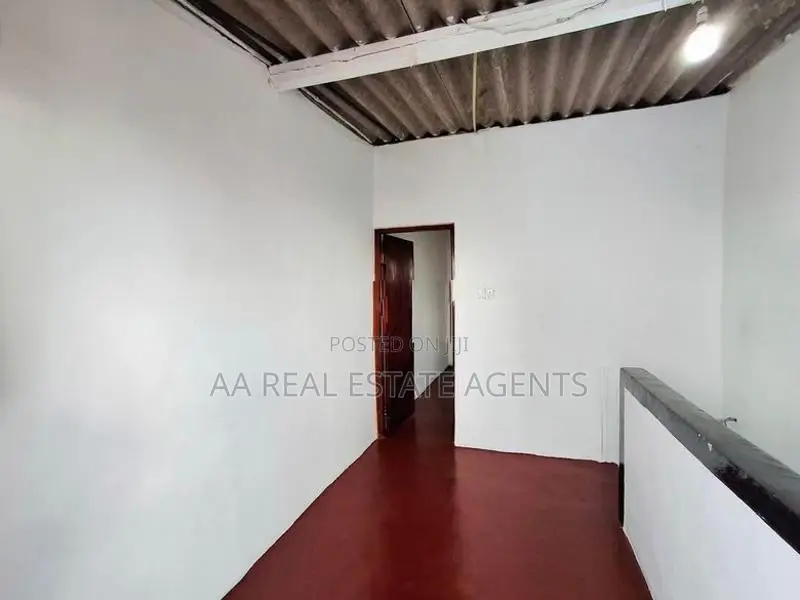 Four Storey House for Sale in Colombo 02