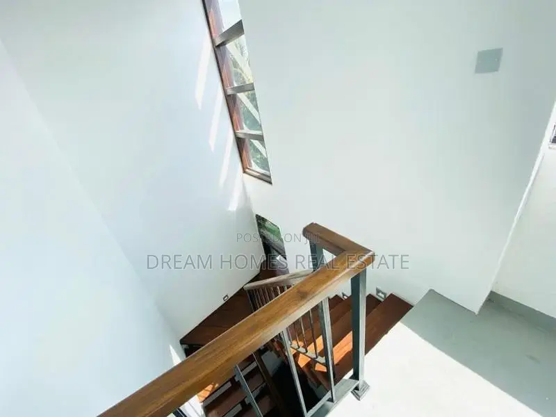 Luxury 5BR House for Rent in Malabe