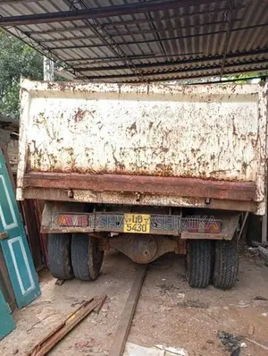 Tata Tipper 2006