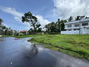 Gated Community Luxurious Living Style Land for Sale in Piliyandala
