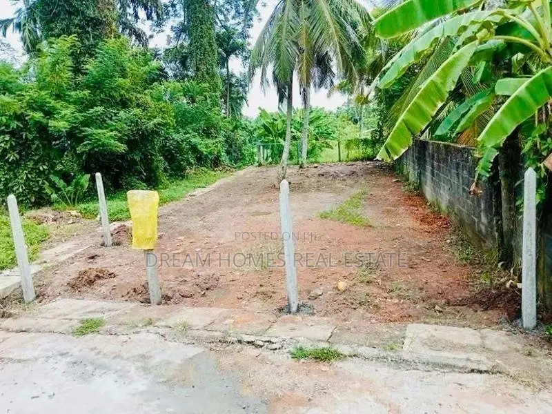 7.8 Perch Land for Sale Malabe