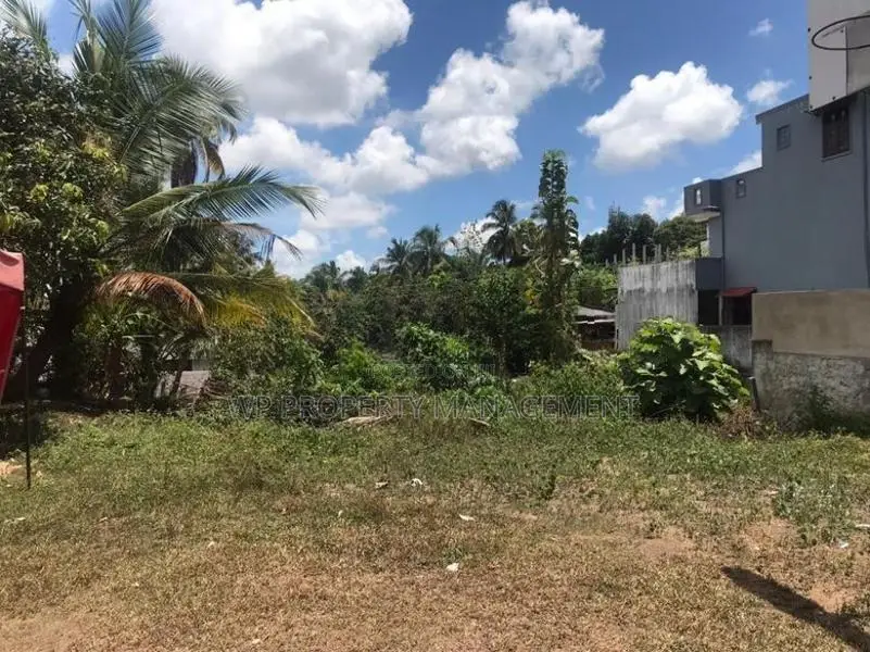 Land for Sale in Kalalgoda